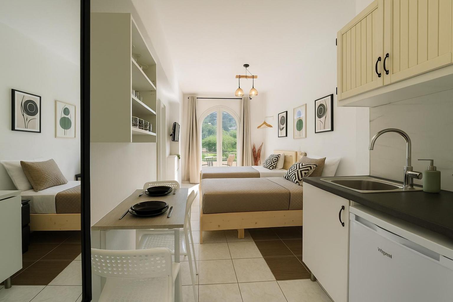 Olive ,balcony With Mountain View, Kitchenette, 1km To ,by Likeyourhome *